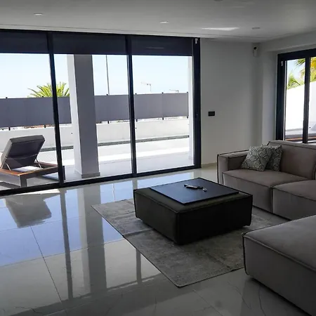 Luxury Oasis In Villa *