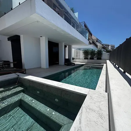 Luxury Oasis In